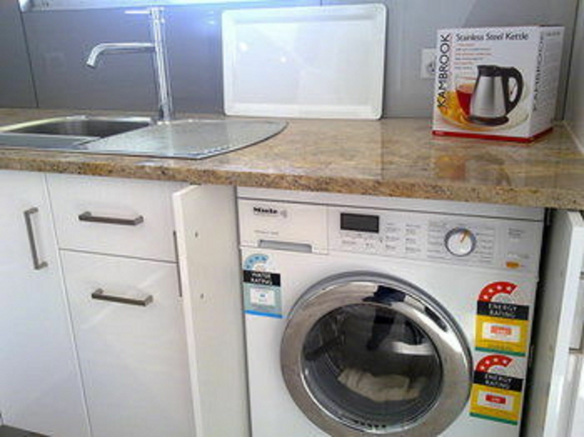 Acushla Accommodation Esplanade Living Self Check-In Self Check-Out West Beach Exteriör bild