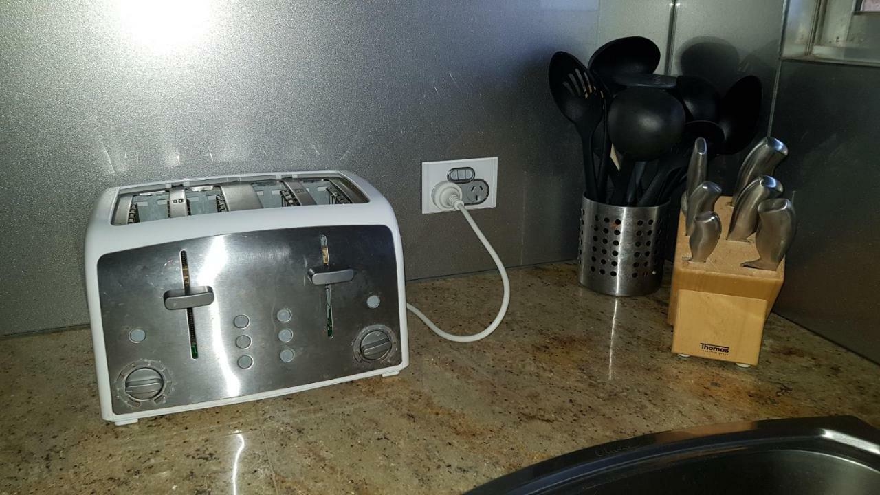 Acushla Accommodation Esplanade Living Self Check-In Self Check-Out West Beach Exteriör bild