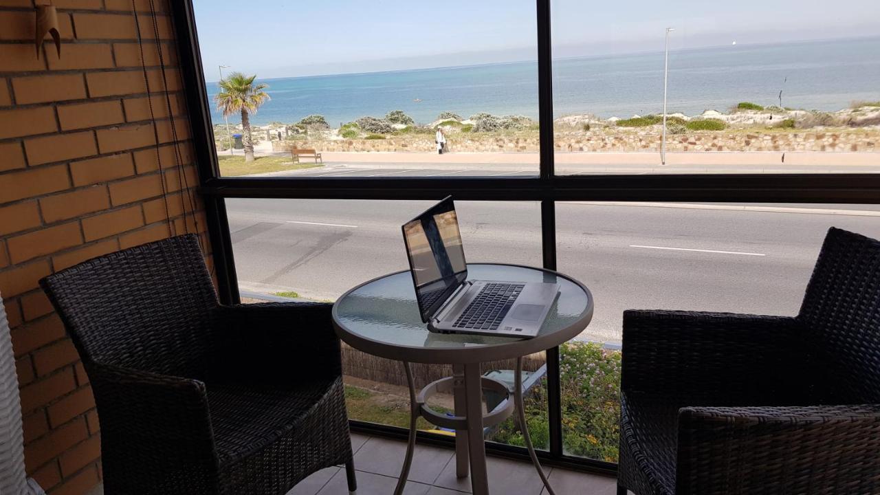 Acushla Accommodation Esplanade Living Self Check-In Self Check-Out West Beach Exteriör bild