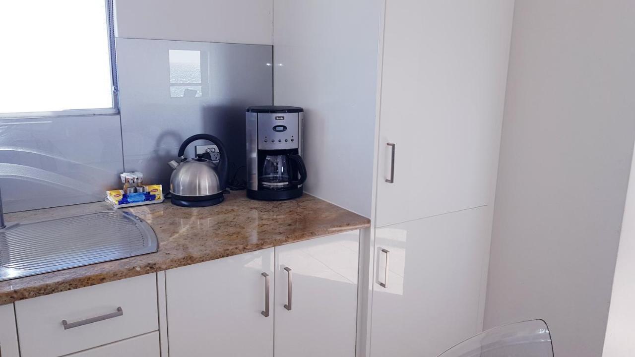 Acushla Accommodation Esplanade Living Self Check-In Self Check-Out West Beach Exteriör bild
